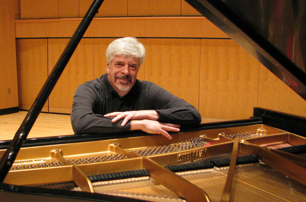 PERFORMANCE: THOMAS MOORE – THE MUSIC OF JOHN CAGE