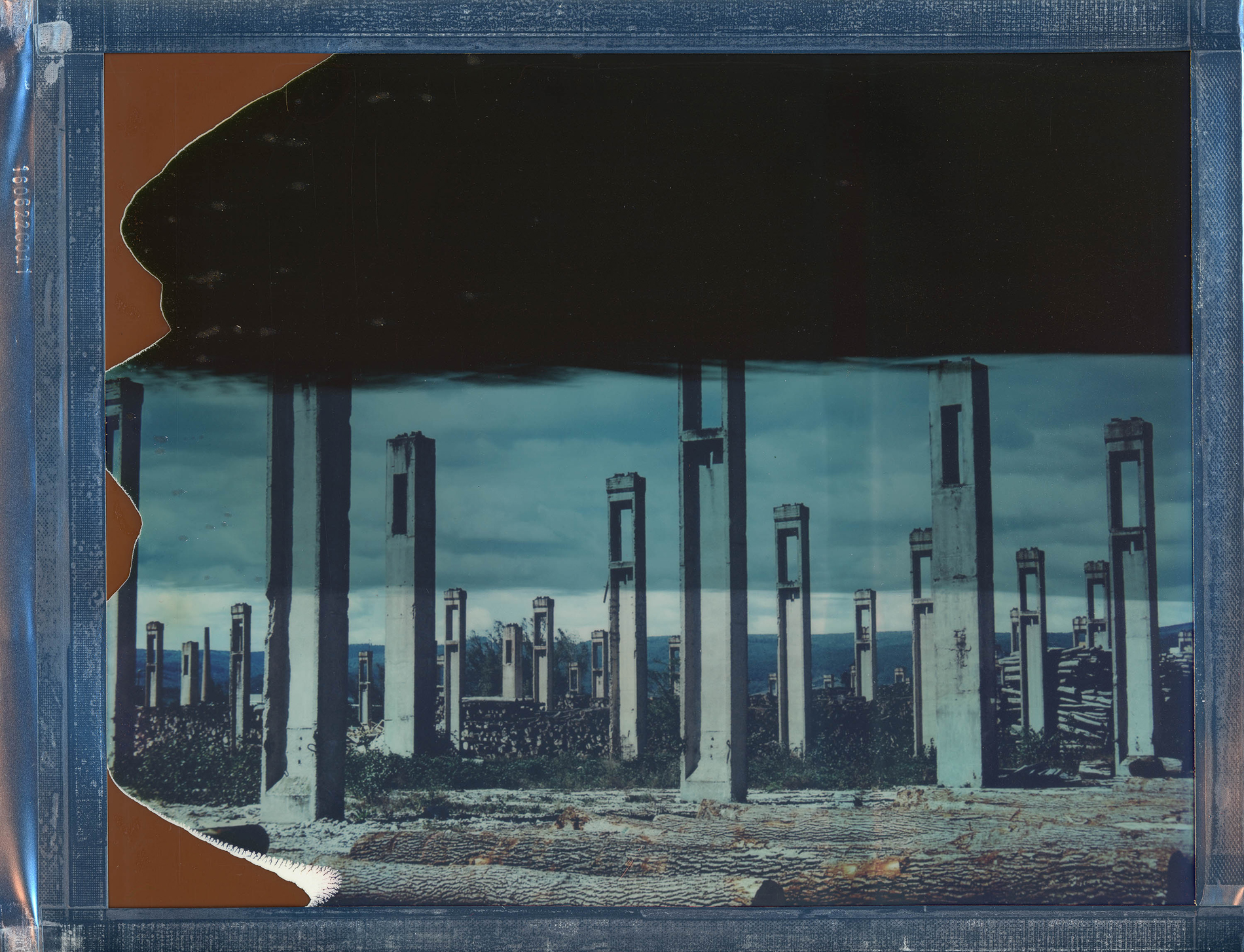 Ema Lančaričová, from series Photopia, Polaroid 8x10 photography, 2025 Ema Lančaričová, from series Photopia, Polaroid 8x10 photography, 2025<br />